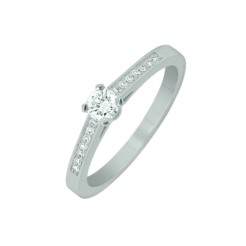 Solitaire or blanc Diamant 0.19 carat sertis griffes accompagné de diamants