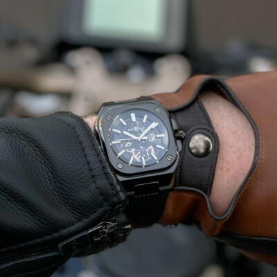 Montre Bell & Ross BR 05 Black Ceramic 41mm