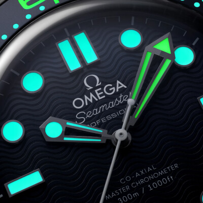 Montre OMEGA Seamaster Diver 300M Co-Axial Master Chronometer 42mm James Bond 60e Anniversaire