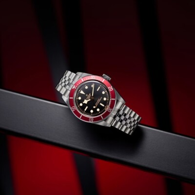Montre TUDOR Black Bay boîtier en acier, 41 mm, bracelet en acier