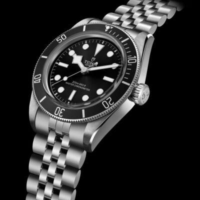 Montre TUDOR Black Bay, boîtier en acier, 41 mm, bracelet en acier