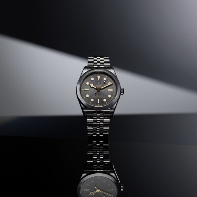 Montre TUDOR Black Bay 39 boîtier en acier, 39 mm, bracelet en acier