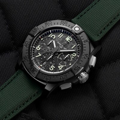 Montre Breitling Avenger Automatic GMT 44 Night Mission
