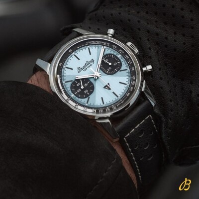 Montre Breitling Top Time B01 Triumph