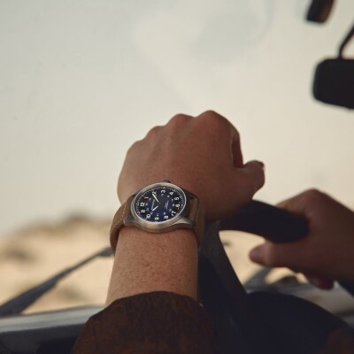 Montre HAMILTON Khaki Field Titanium Bleue H70545540