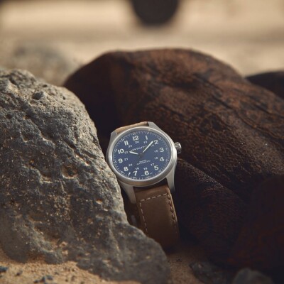 Montre HAMILTON Khaki Field Titanium Bleue H70545540