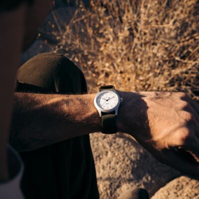Montre HAMILTON Khaki Field Quartz 38mm H69401910