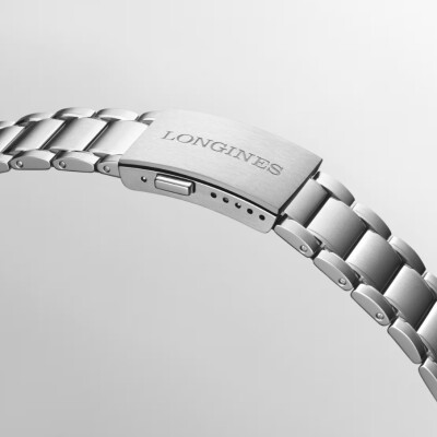 Montre Longines Spirit Zulu Time L3.802.4.53.6