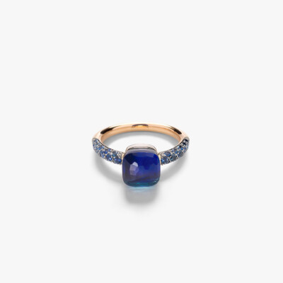 Bague Pomellato Nudo Petit en or rose, or blanc, topaze bleu london, lapis lazuli et saphirs