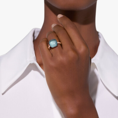 Bague Pomellato Nudo Maxi en or rose, or blanc et topaze