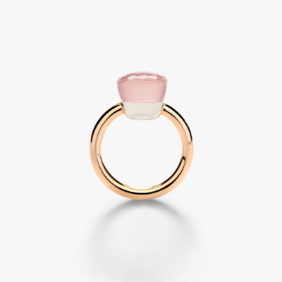 Bague Pomellato Nudo Classic en or rose, or blanc et quartz rose