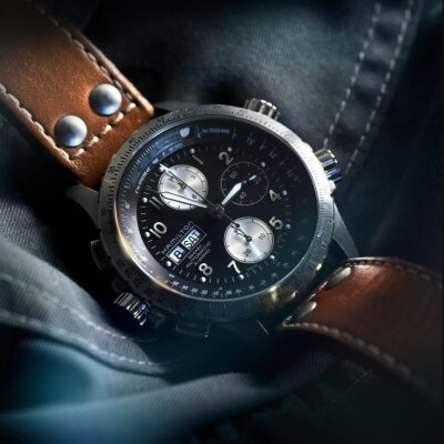 Montre HAMILTON Khaki Aviation X-Wind Autochrono H77616533
