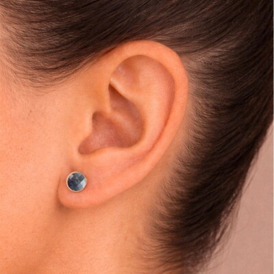 Boucles d'oreilles Ginette NY EVER DISC en or rose et nacre noire
