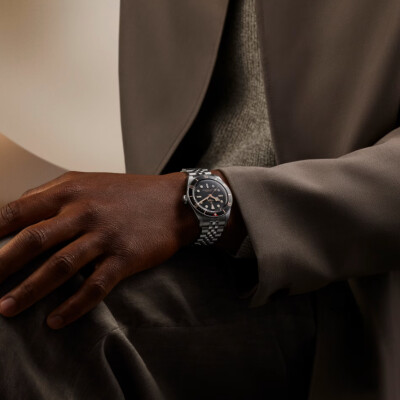 Montre TUDOR  Black Bay 58 boîtier en acier, 39 mm, bracelet en acier