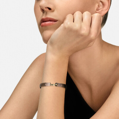 Bracelet Bangle Nouvel Héritage Mood On the Rocks en or jaune et diamants, taille 18cm