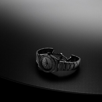 Montre TUDOR  Black Bay Ceramic boîtier en céramique, 41 mm, bracelet entièrement en céramique