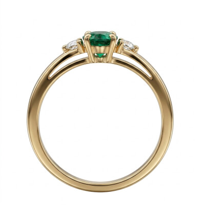 Bague en Or Jaune Emeraude 0.64 carat et Diamants 0.13 Carat
