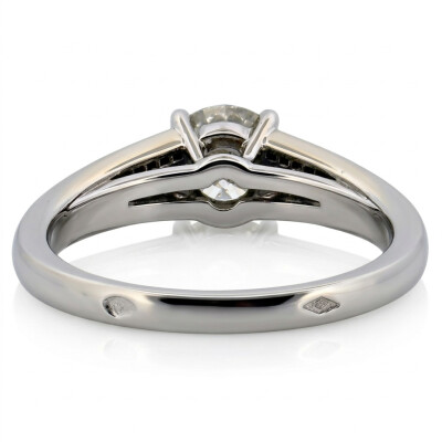 Bague or blanc Diamant 0.93 carat IVVS2