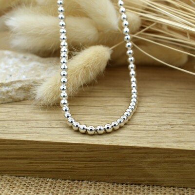 Collier Lara