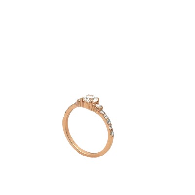 Solitaire accompagné or rose et diamants
