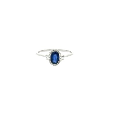 Bague entourage diamants et saphir ovale