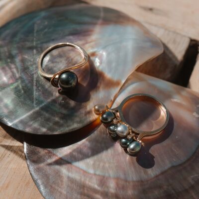 Bague or jaune et perle de Tahiti