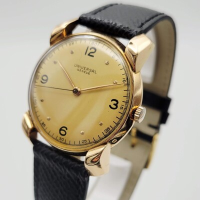 Montre Universal Genève vintage réf 10704 Mécanique Or