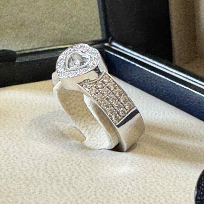 Bague Happy Diamonds Or Blanc 750/1000e
