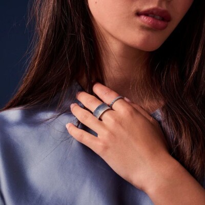 Bague FELLINE CONCAVO Argent 925/1000ème Oxydes de zirconium bleus