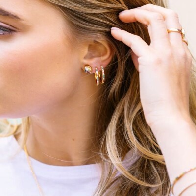 Boucles d'oreilles ELLERA HOOPS / GRANDE Argent doré Oxydes de zirconium multicolores