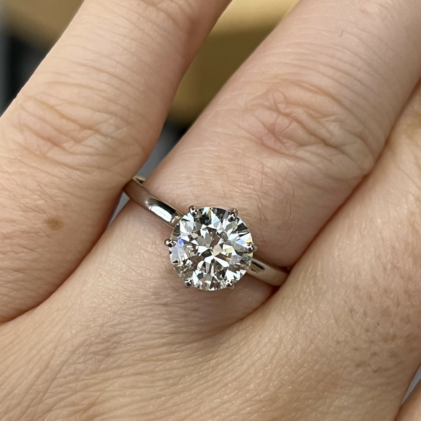 Solitaire en or blanc et diamant