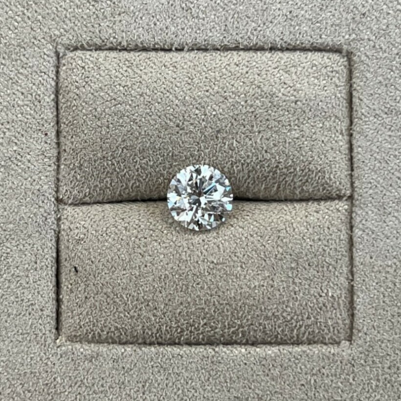 Diamant moderne de 2,01 carats extra blanc G VVS2