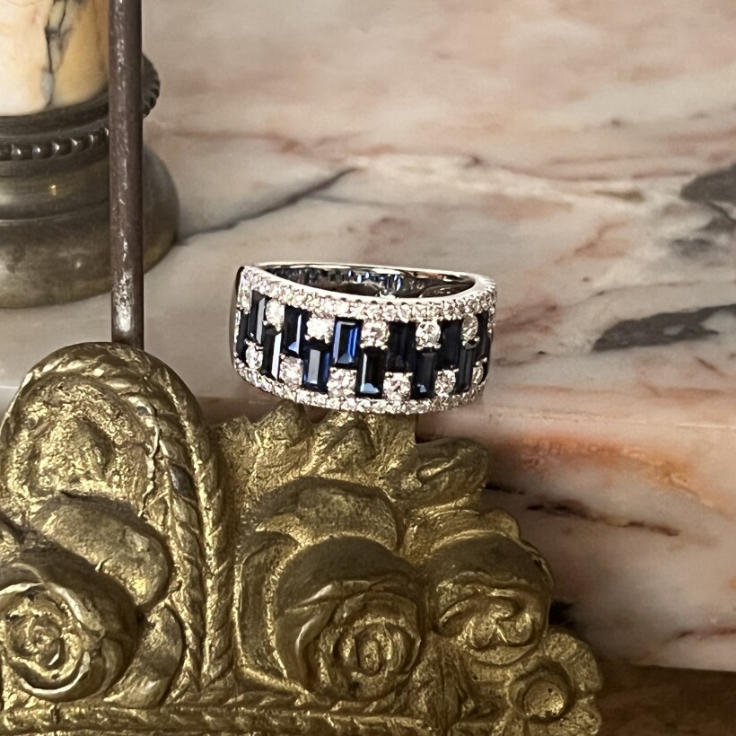 Bague Crown en or blanc, saphir et diamants