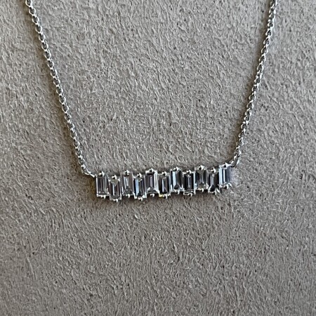 Collier Los Angeles en or blanc et diamants de taille baguette