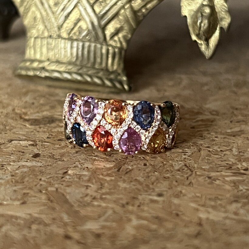 Bague Rialto en or rose, saphirs multicolores et diamants