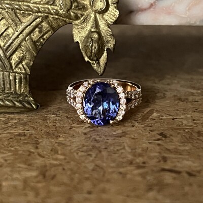 Bague Tanzanie en or rose, tanzanite de 3,43 carats et diamants