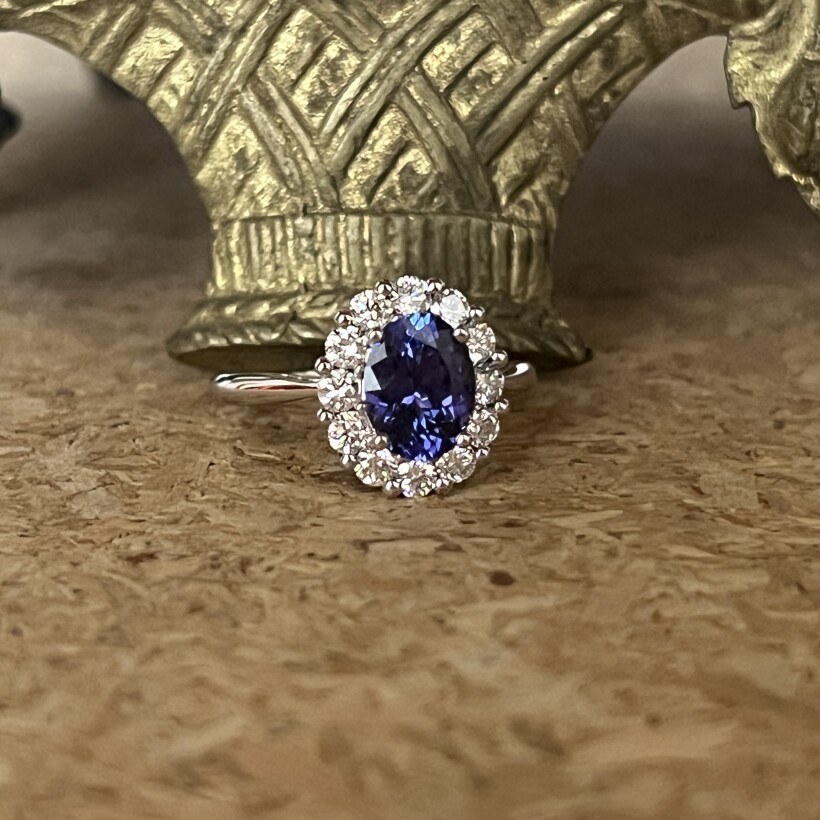 Bague Tanzanie en or blanc, tanzanite de 1,73 carat et diamants