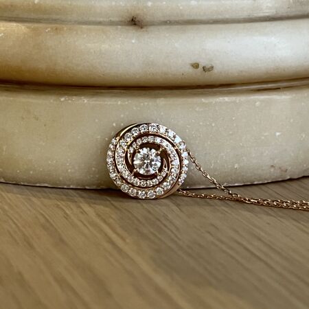 Collier Tourbillon en or rose et diamants