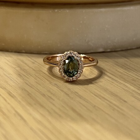 Bague Héritage en or rose, saphir vert et diamants