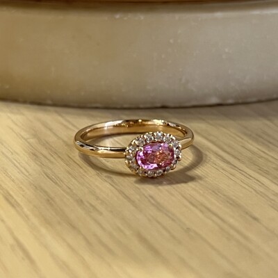 Bague Héritage en or rose, saphir rose et diamants