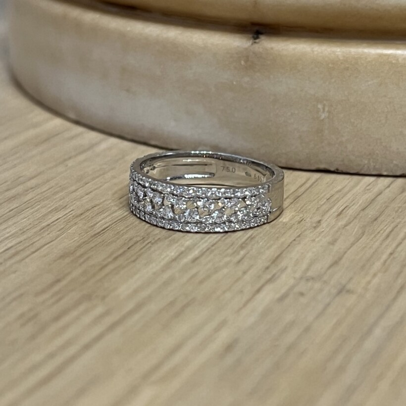 Bague Dentelles en or blanc et diamants