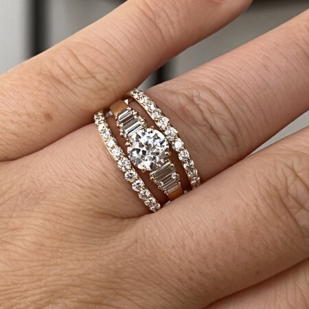 Bague Structure en or rose, diamants de taille baguette et diamants