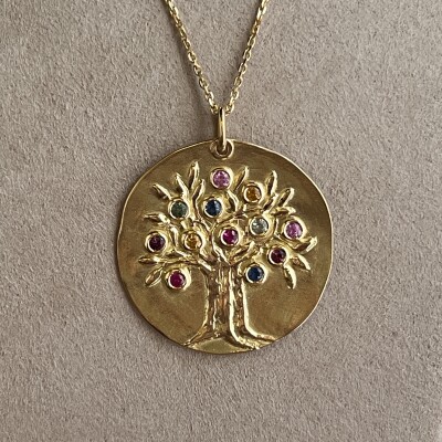 Médaille Arbre de vie en or jaune et saphirs multicolores