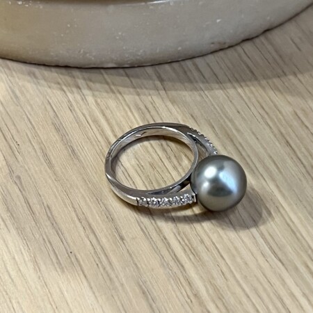 Bague Galaxy en or blanc, perle de Tahiti et diamants