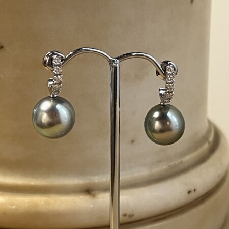 Boucles d’oreilles Galaxy en or blanc, perles de Tahiti et diamants