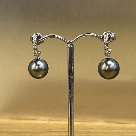 Boucles d’oreilles Galaxy en or blanc, perles de Tahiti et diamants