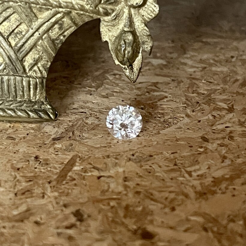 Diamant moderne de 1,81 carat extra blanc G VS2