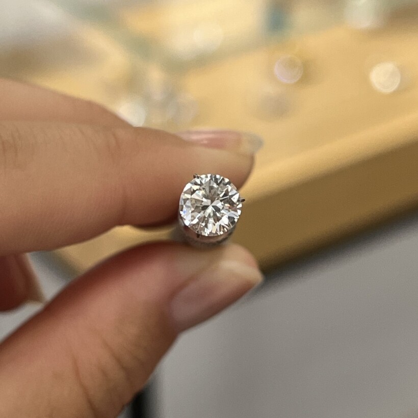 Diamant moderne de 1,04 carat blanc nuancé I VVS1