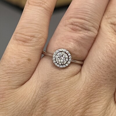Solitaire Héritage en or blanc et diamants