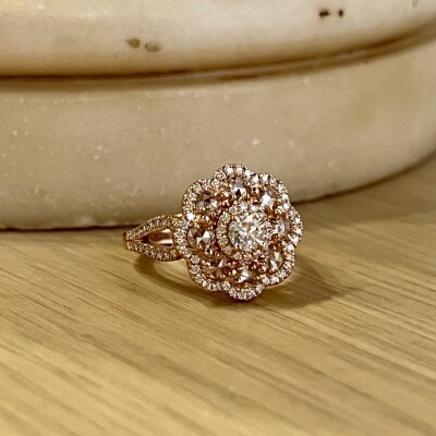 Bague Sakura en or rose, diamant central de 0,30 carat, diamants de taille rose er diamants